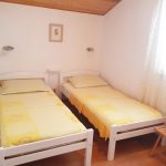 Soba s 2 odvojena kreveta
